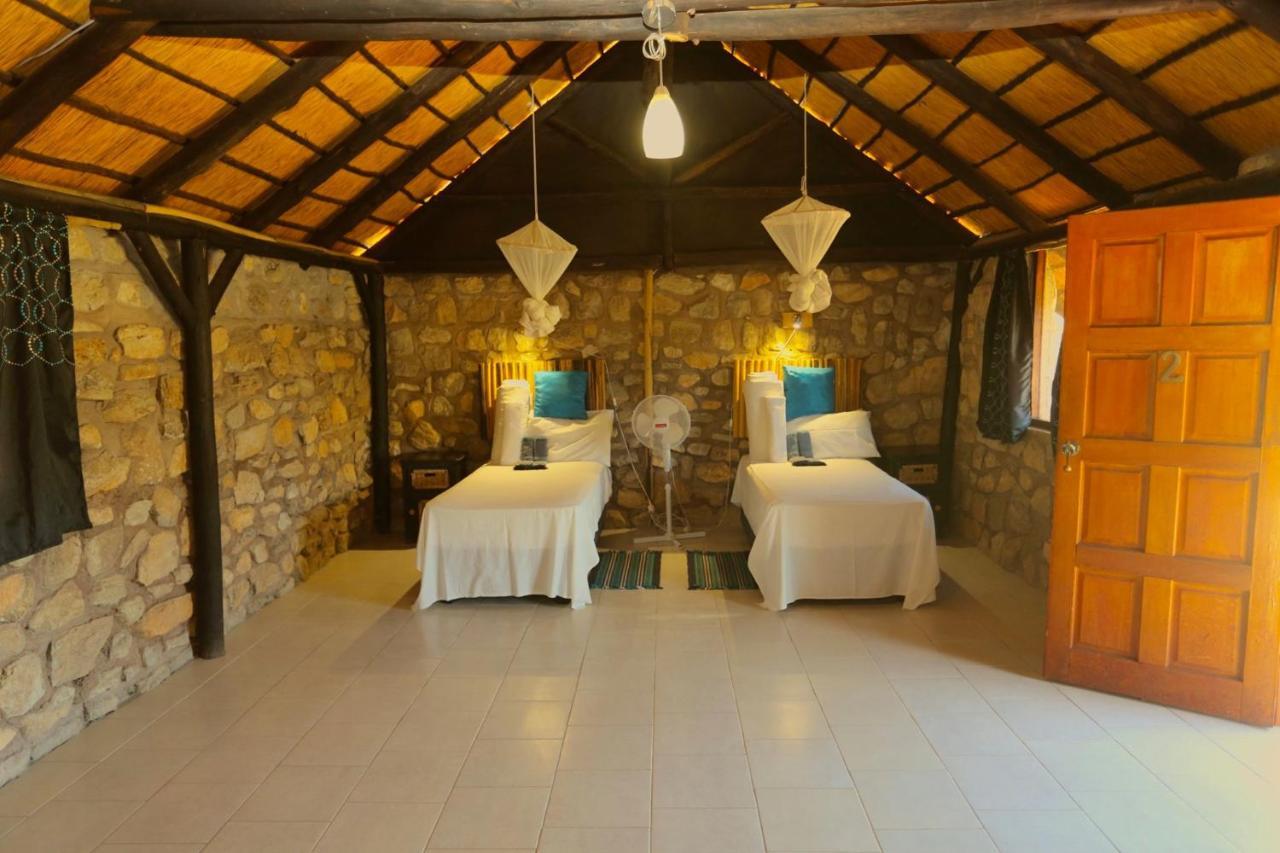 Kapika Waterfall Lodge Epupa Zewnętrze zdjęcie