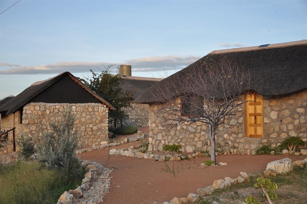 Kapika Waterfall Lodge Epupa Zewnętrze zdjęcie